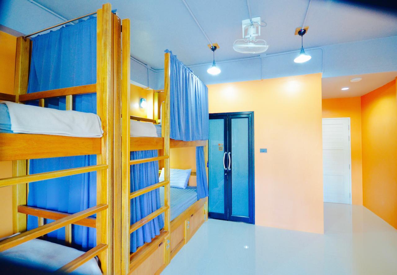 Nomad Hostel Krabi town Esterno foto