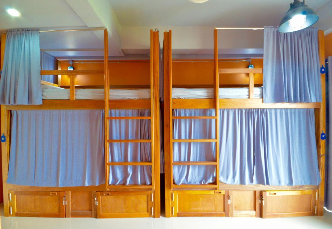 Nomad Hostel Krabi town Esterno foto